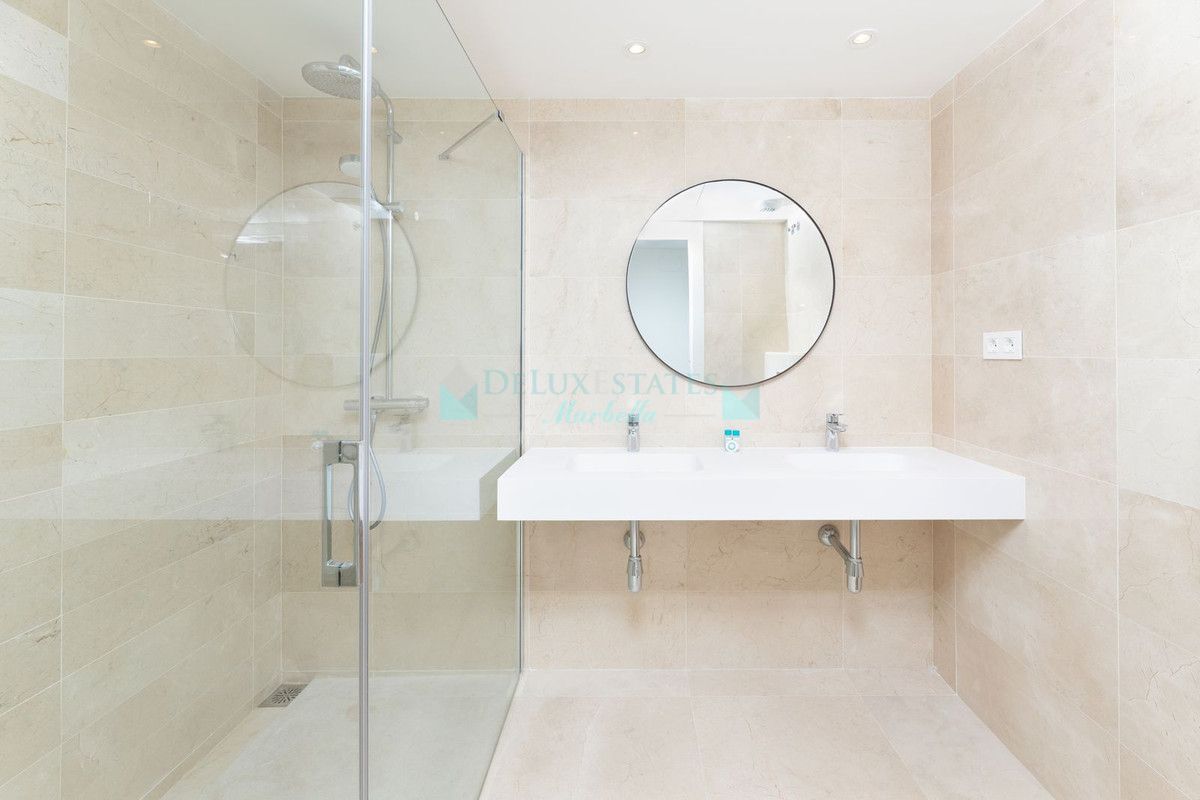 Apartment for sale in Nueva Andalucia