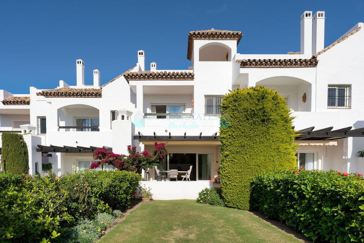 Town House for sale in Nueva Andalucia