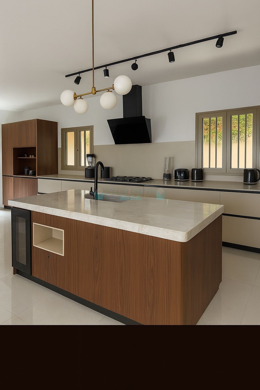 Villa en venta en Estepona