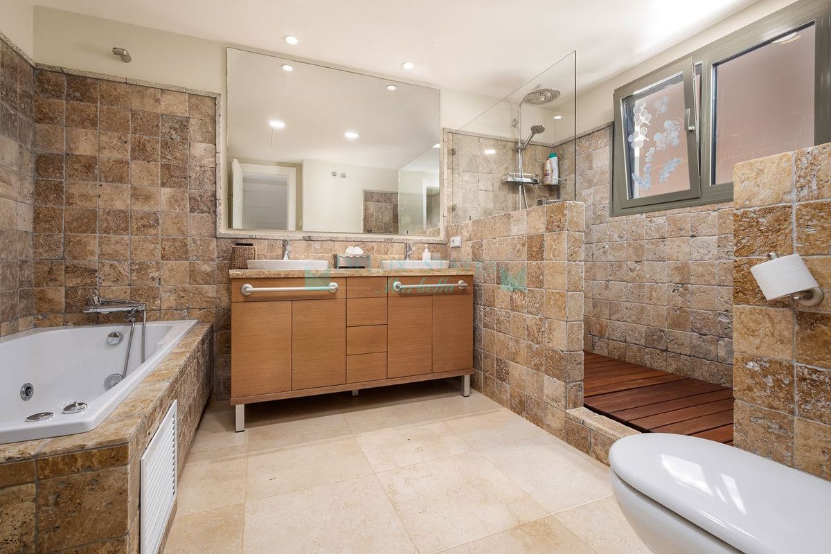 Penthouse for rent in Marbella