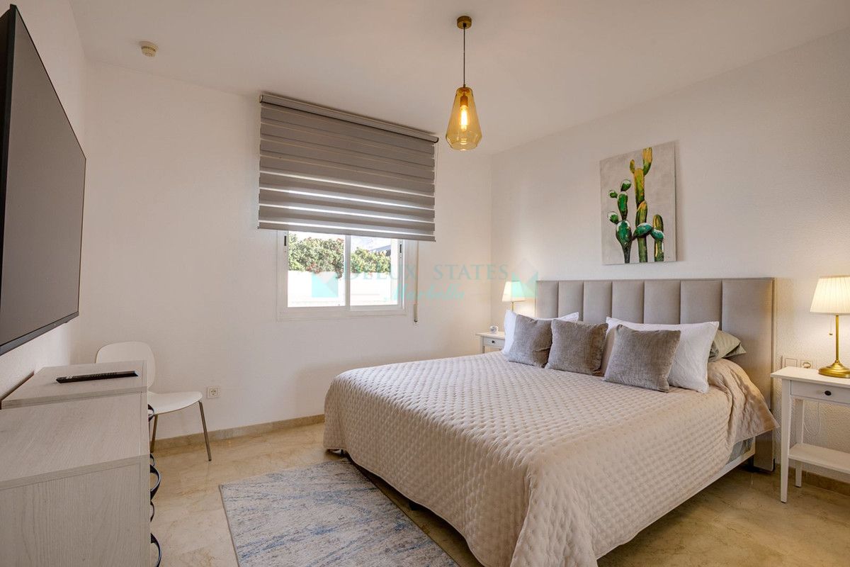 Penthouse for sale in Estepona