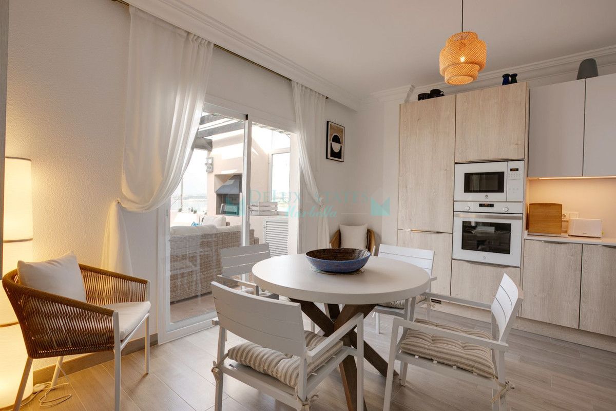 Penthouse for sale in Estepona