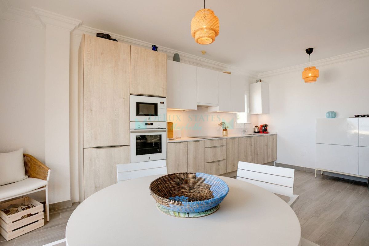 Penthouse for sale in Estepona