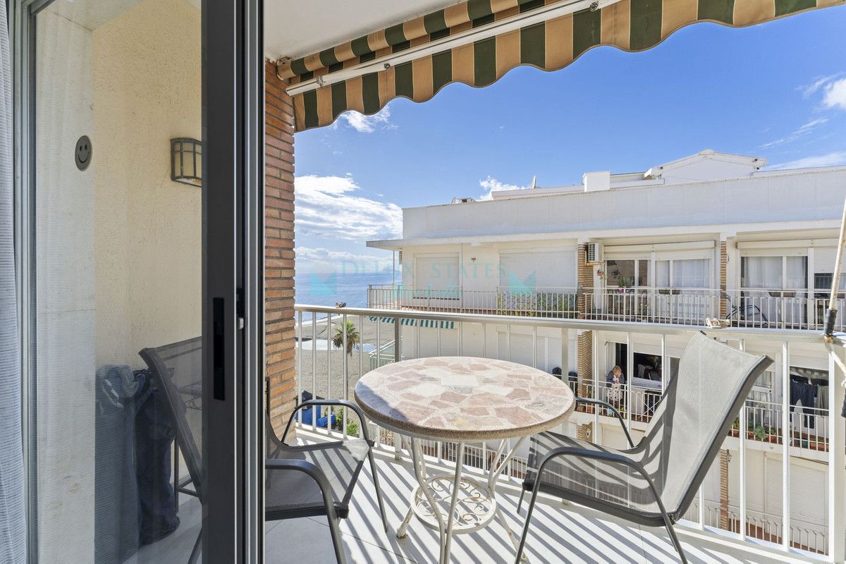 Penthouse for sale in Estepona