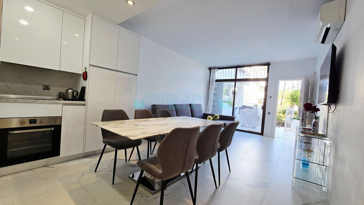 Ground Floor Apartment for sale in Marbella - Puerto Banus