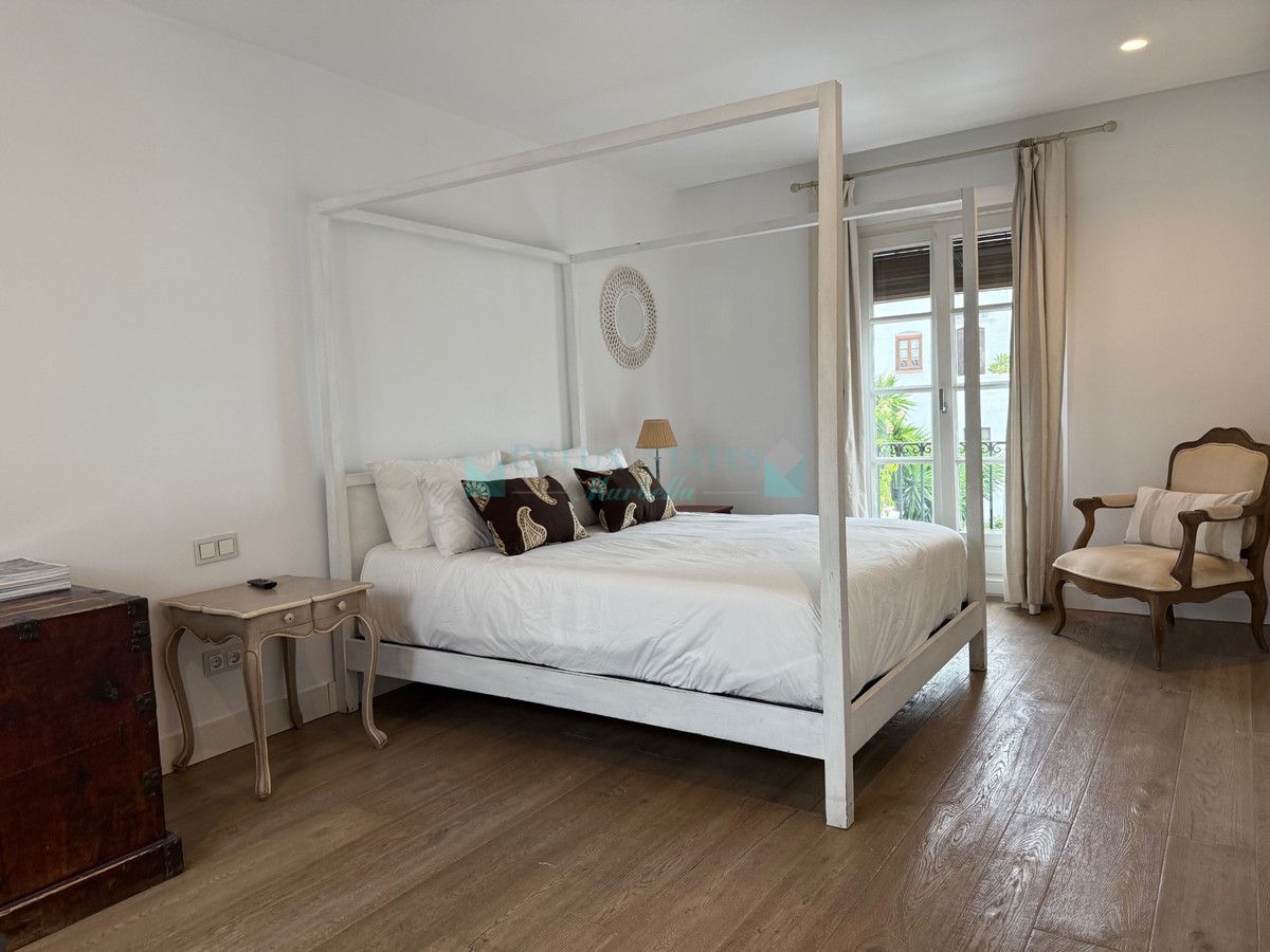 Penthouse for rent in Marbella Golden Mile