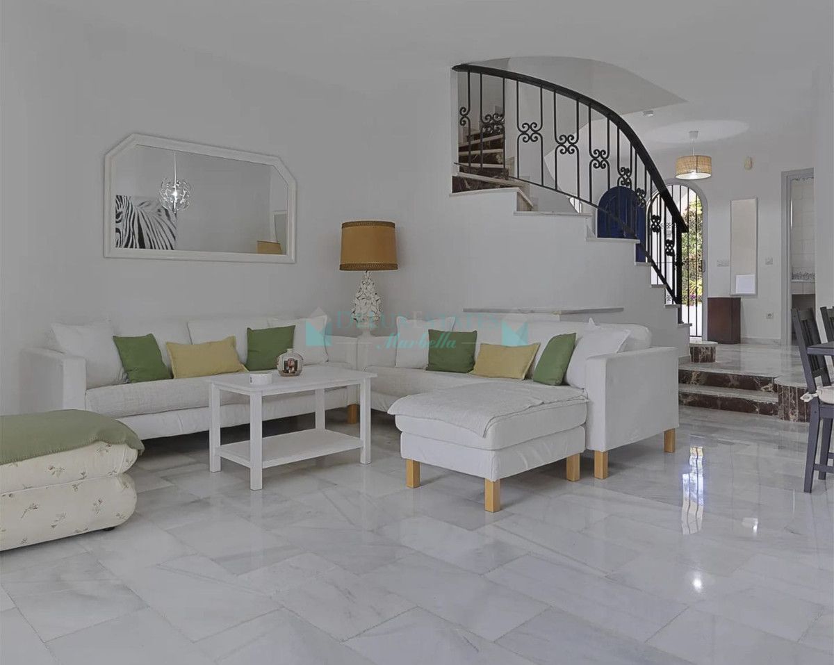 Semi Detached Villa for sale in Cabopino, Marbella East