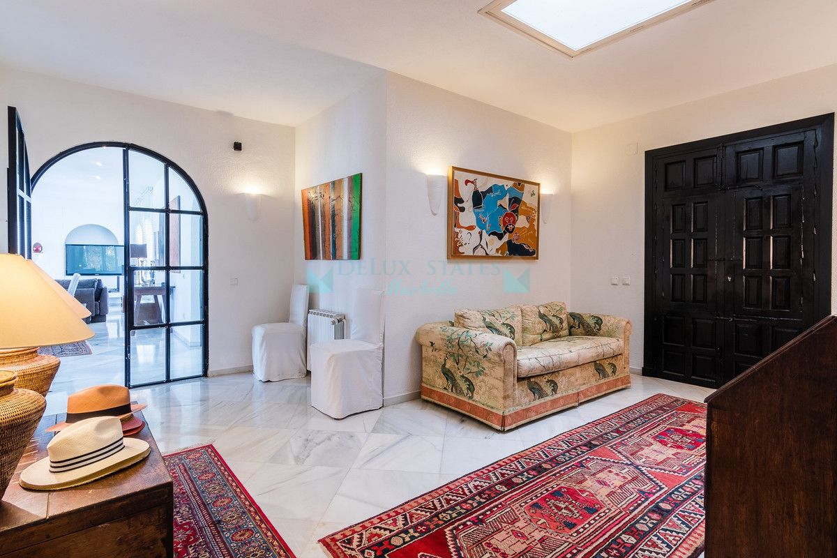 Villa for rent in Las Brisas, Nueva Andalucia