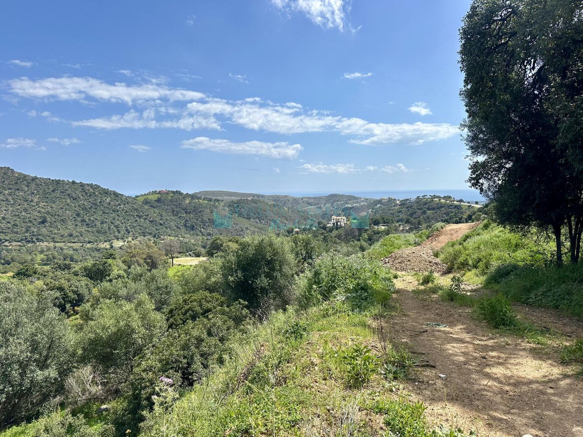 Residential Plot for sale in Benahavis