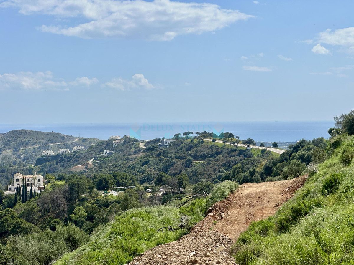Residential Plot for sale in Benahavis
