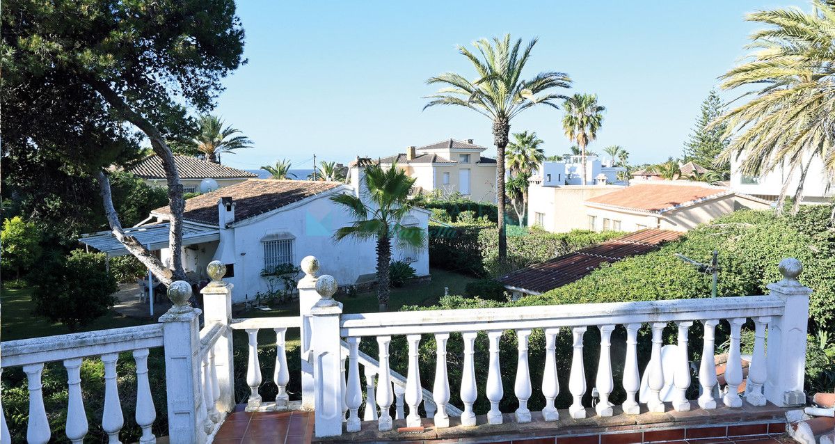 Villa for sale in Marbesa, Marbella East