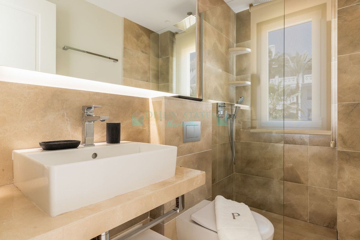 Town House for rent in Marbella