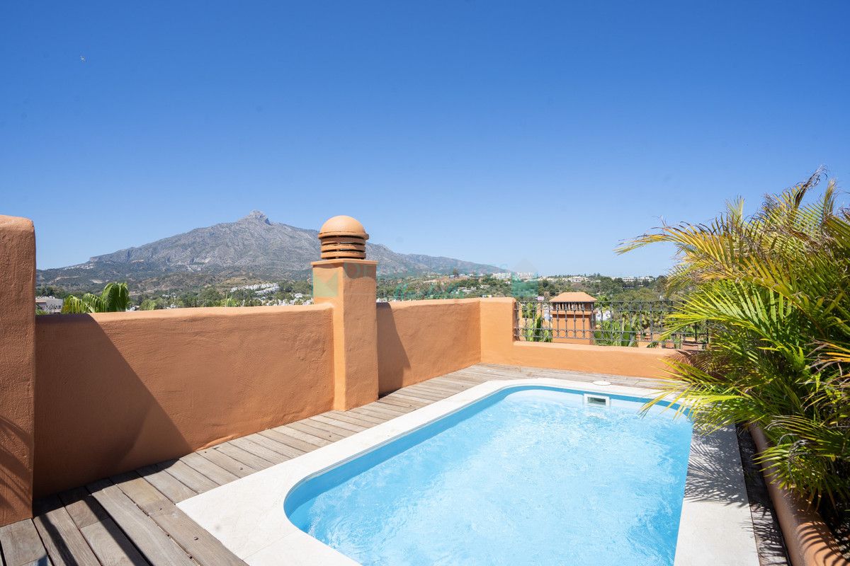 Penthouse for sale in Marbella - Puerto Banus