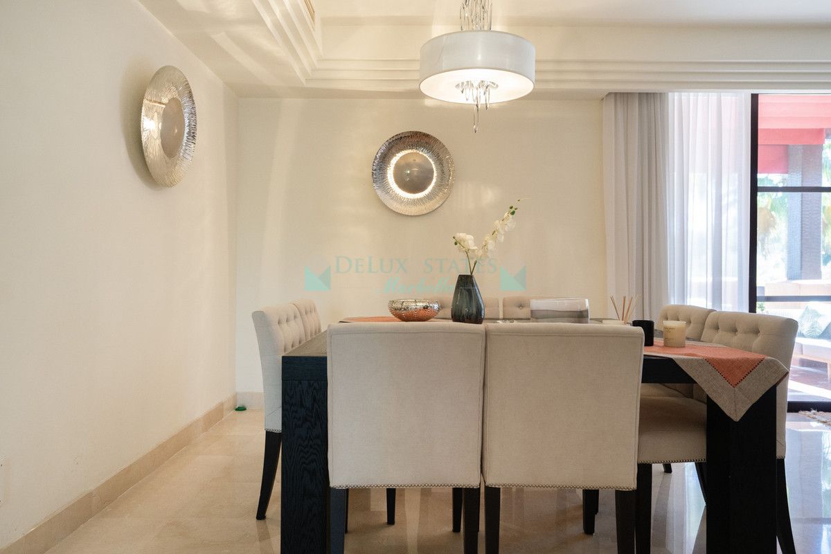 Penthouse for sale in Marbella - Puerto Banus