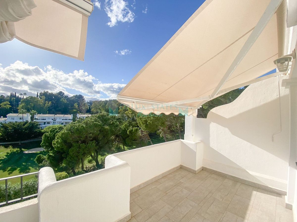 Apartamento en venta en La Quinta, Benahavis