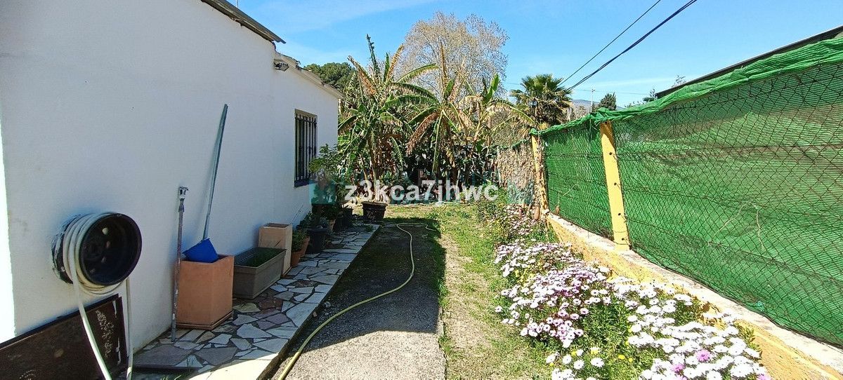 Finca en venta en Estepona