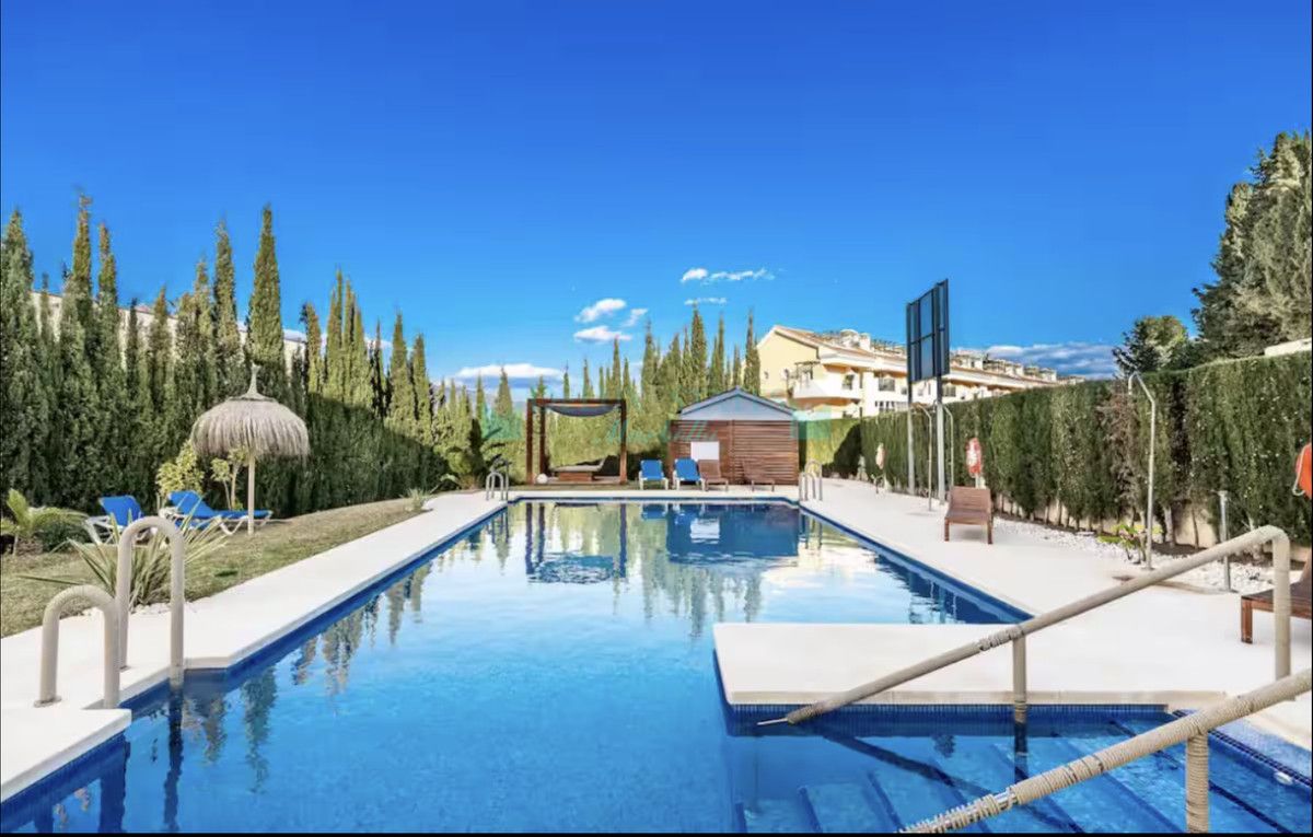 Apartment for rent in Nueva Andalucia