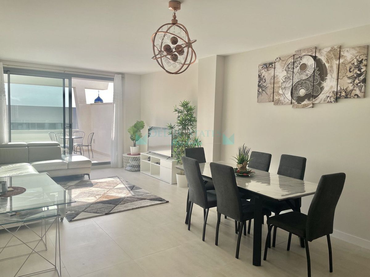 Penthouse for rent in Selwo, Estepona