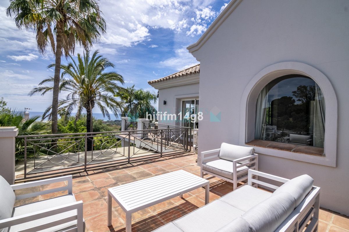 Villa en venta en El Rosario, Marbella Este