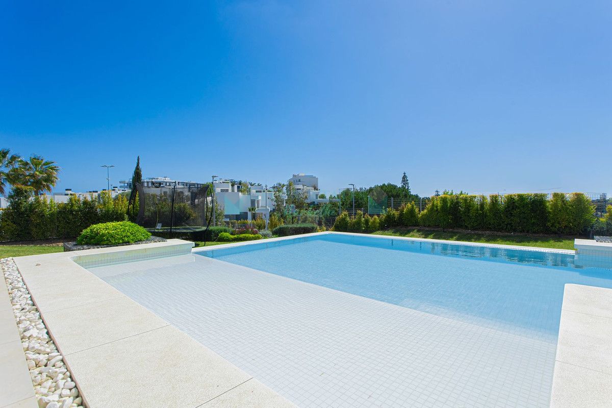 Villa en venta en Santa Clara, Marbella Este