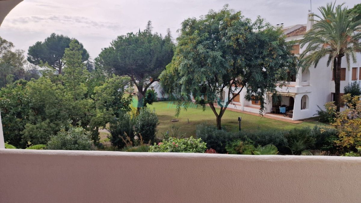 Apartment for rent in Nueva Andalucia