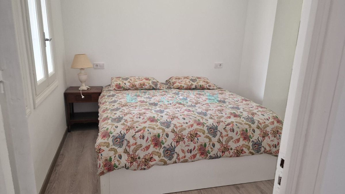 Apartment for rent in Nueva Andalucia