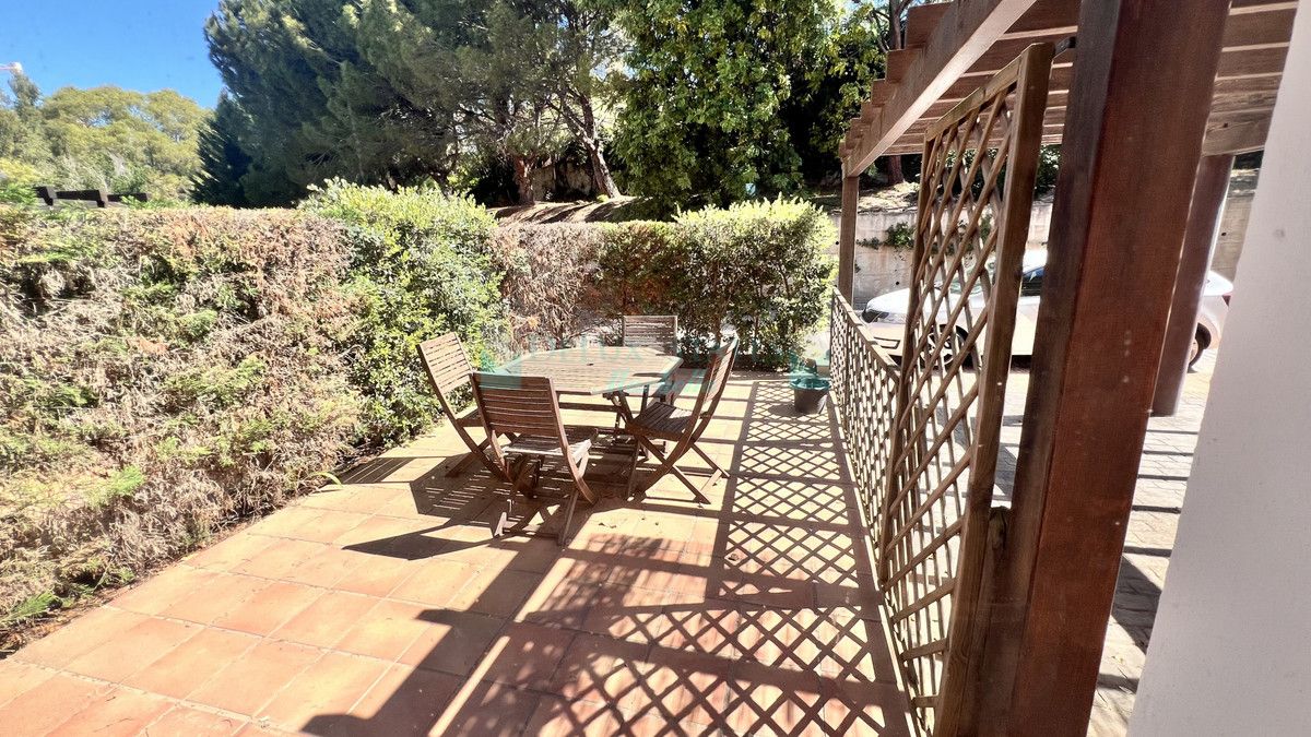 Town House for sale in Benahavis