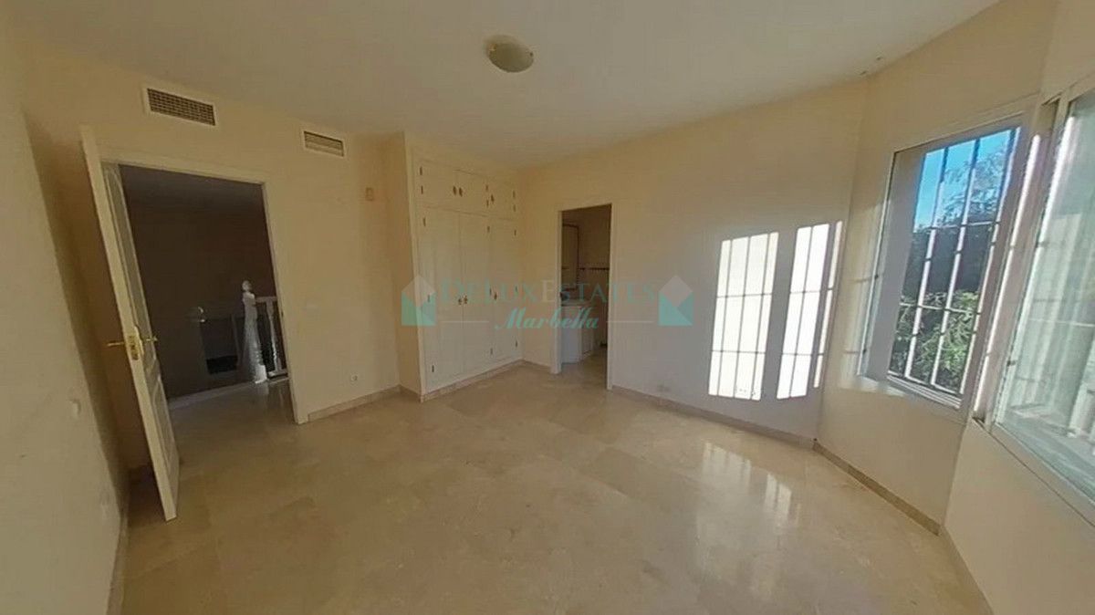 Villa for sale in Marbella