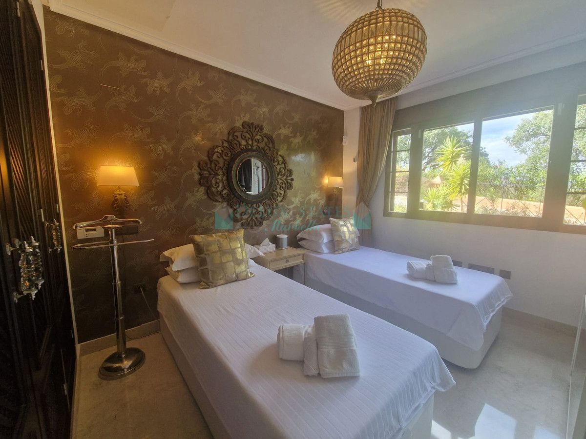 Ground Floor Apartment for sale in La Mairena, Marbella East