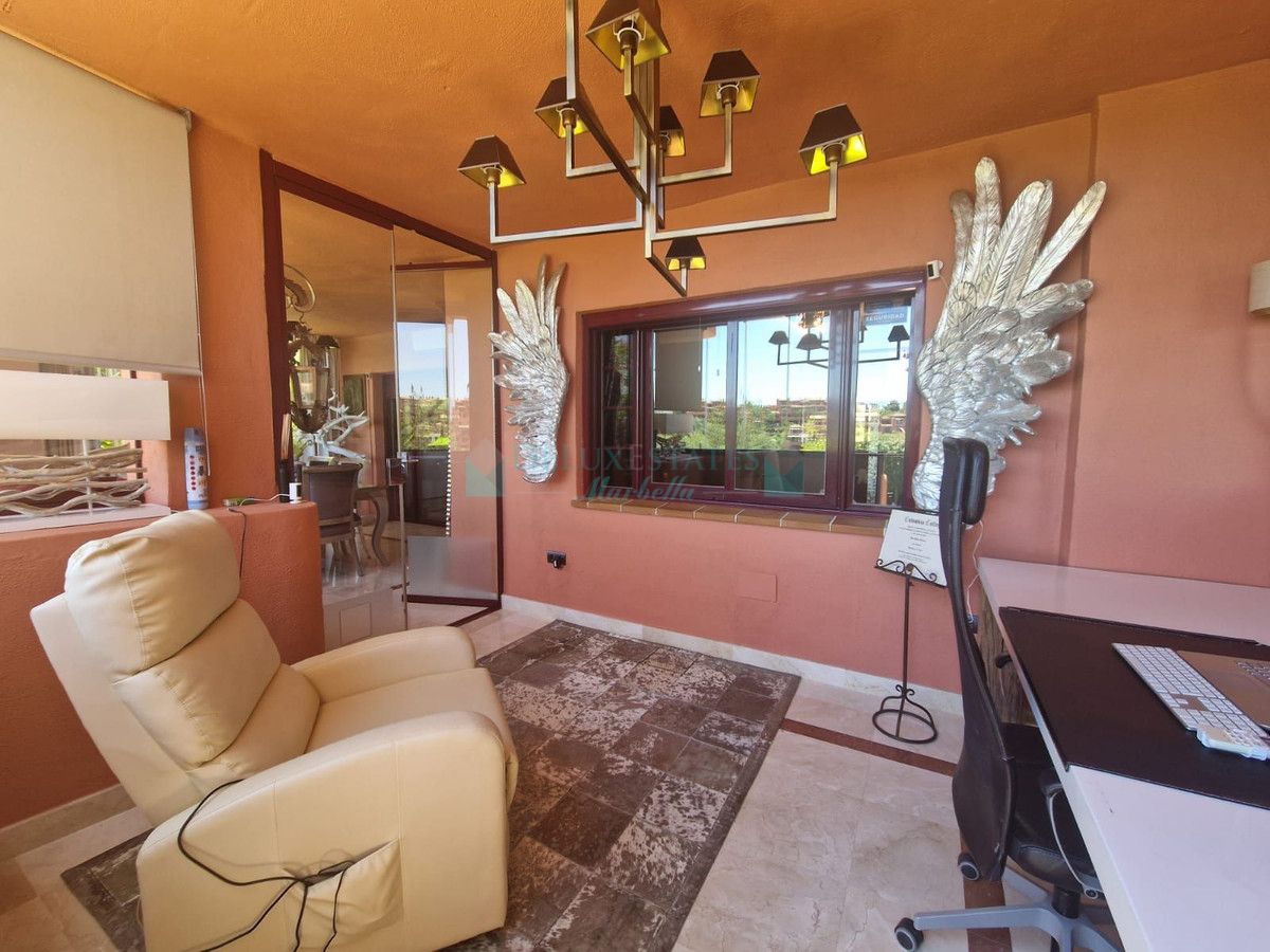 Ground Floor Apartment for sale in La Mairena, Marbella East