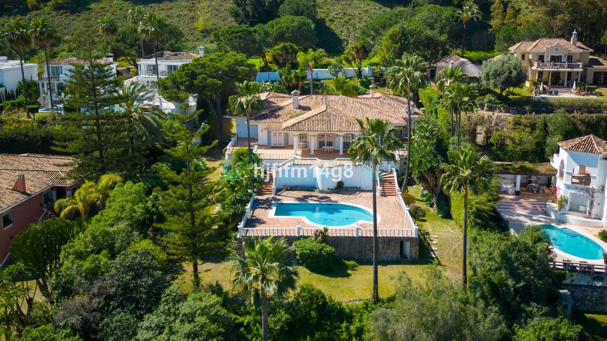 Villa en venta en Las Brisas, Nueva Andalucia