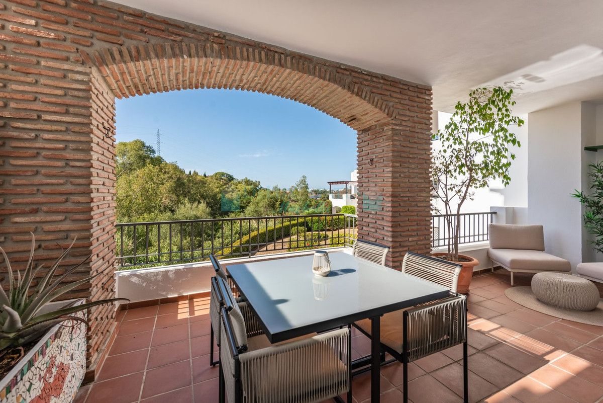 Apartamento en venta en Benahavis