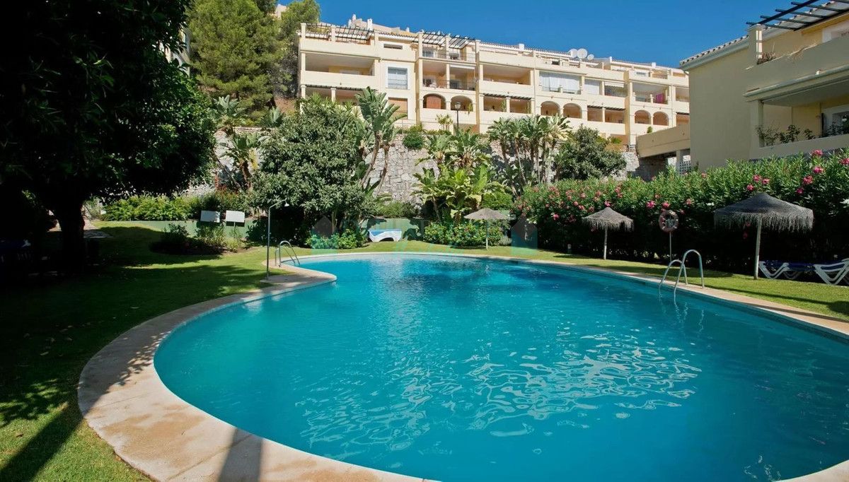 Apartment for sale in La Quinta, Benahavis