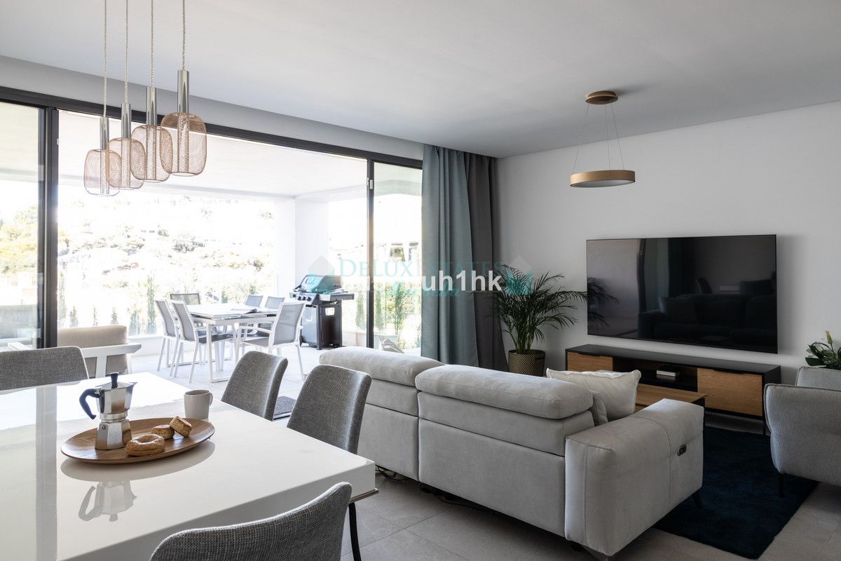 Apartamento Planta Baja en venta en Artola, Marbella Este