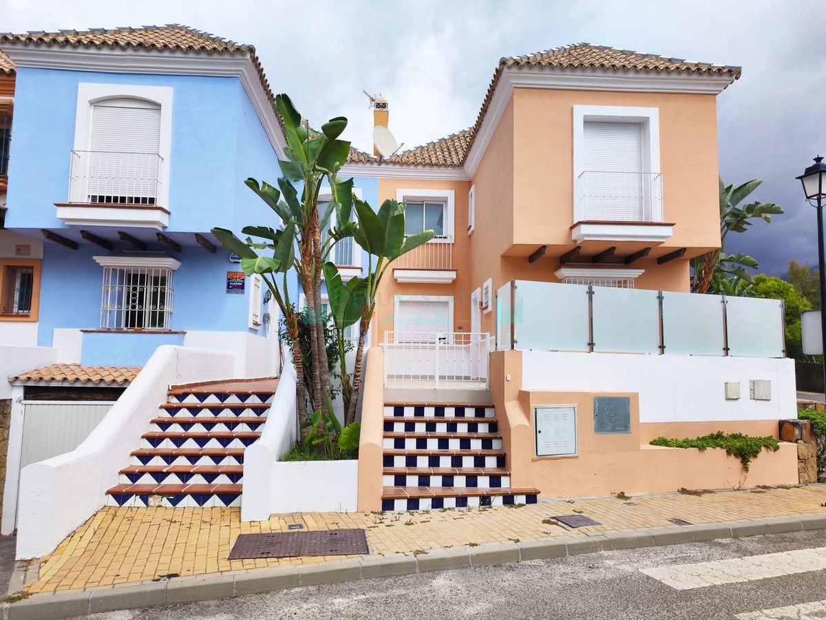 Town House for sale in Nueva Andalucia