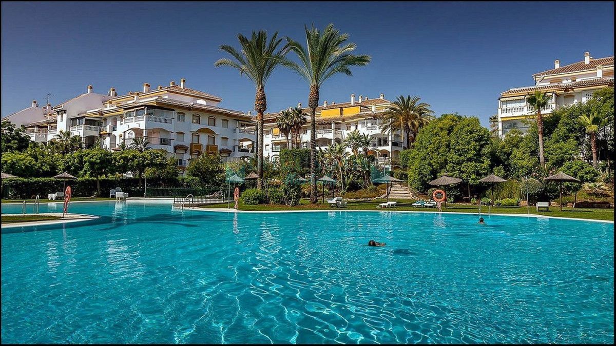 Ground Floor Apartment for sale in Nueva Andalucia