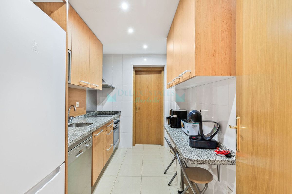 Apartment for sale in Estepona