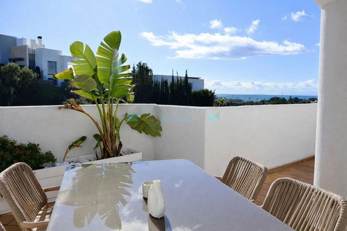 Penthouse for rent in Elviria, Marbella East