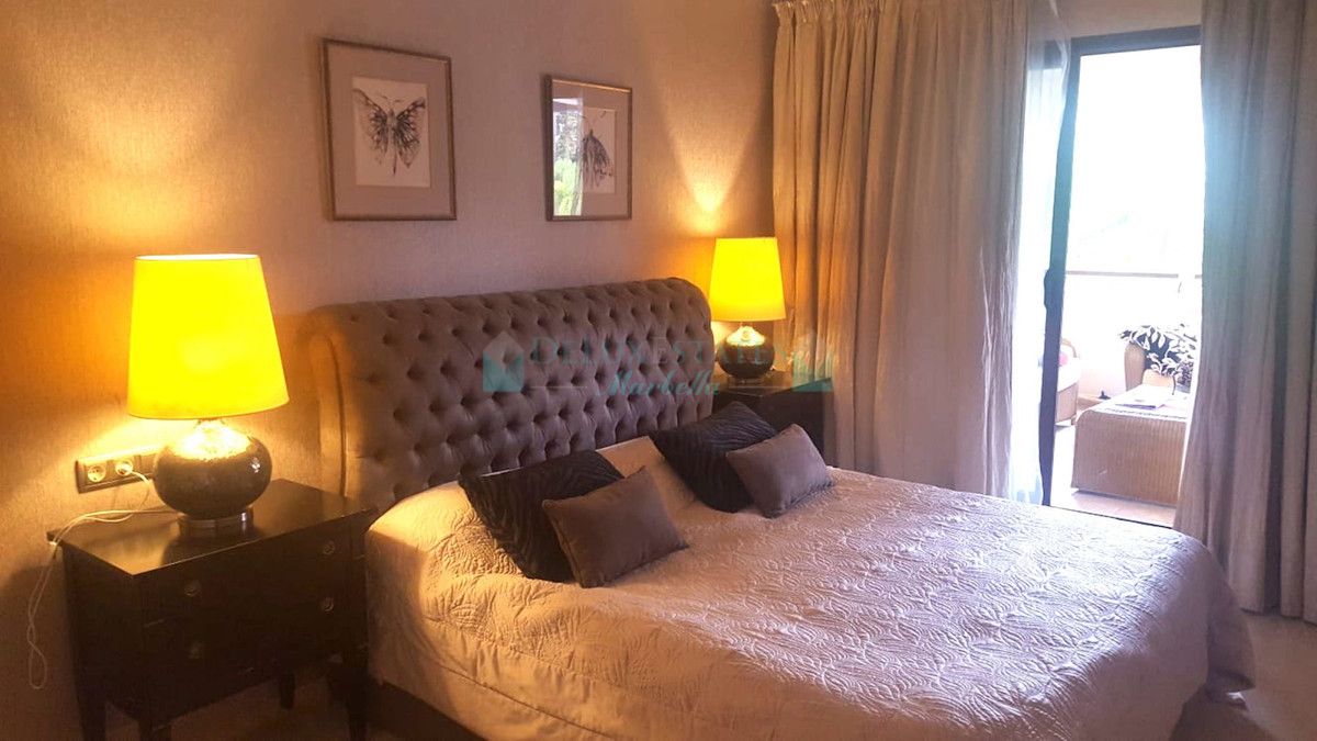 Apartment for sale in Nueva Andalucia