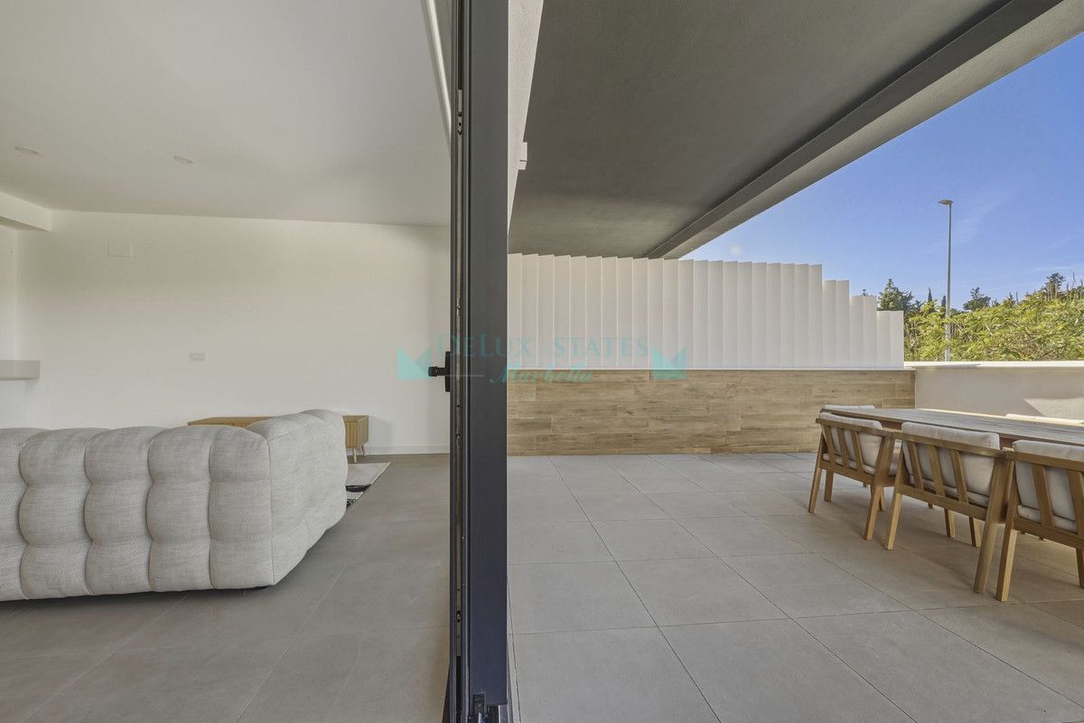 Adosado en venta en Atalaya, Estepona