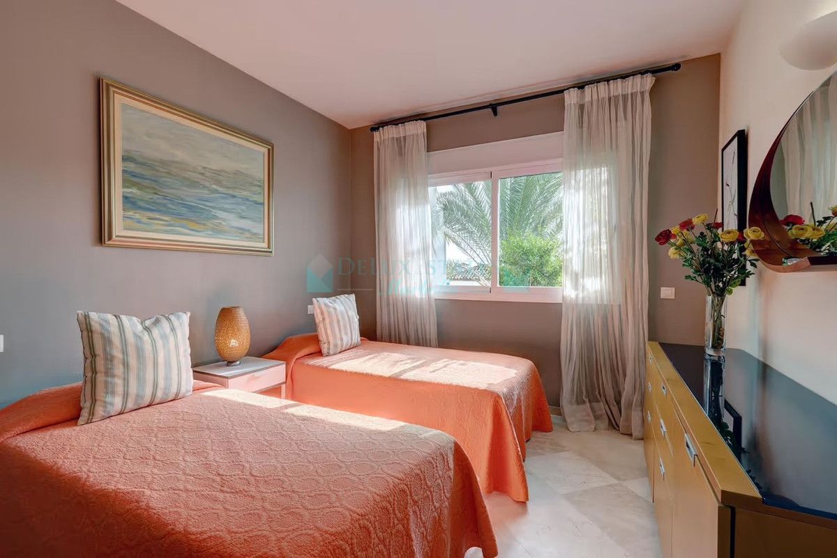 Apartment for rent in Costalita, Estepona