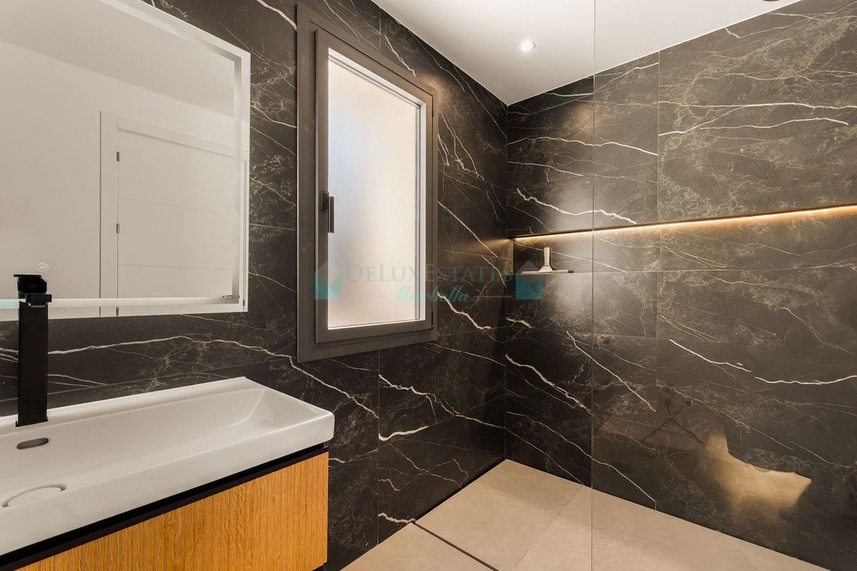 Apartment for sale in Nueva Andalucia