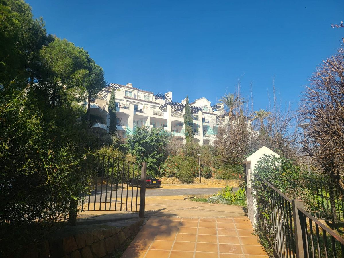 Apartment for sale in La Quinta, Benahavis