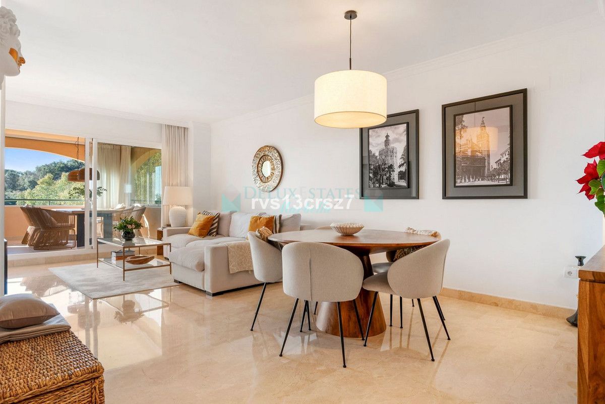 Apartment for sale in Elviria, Marbella East