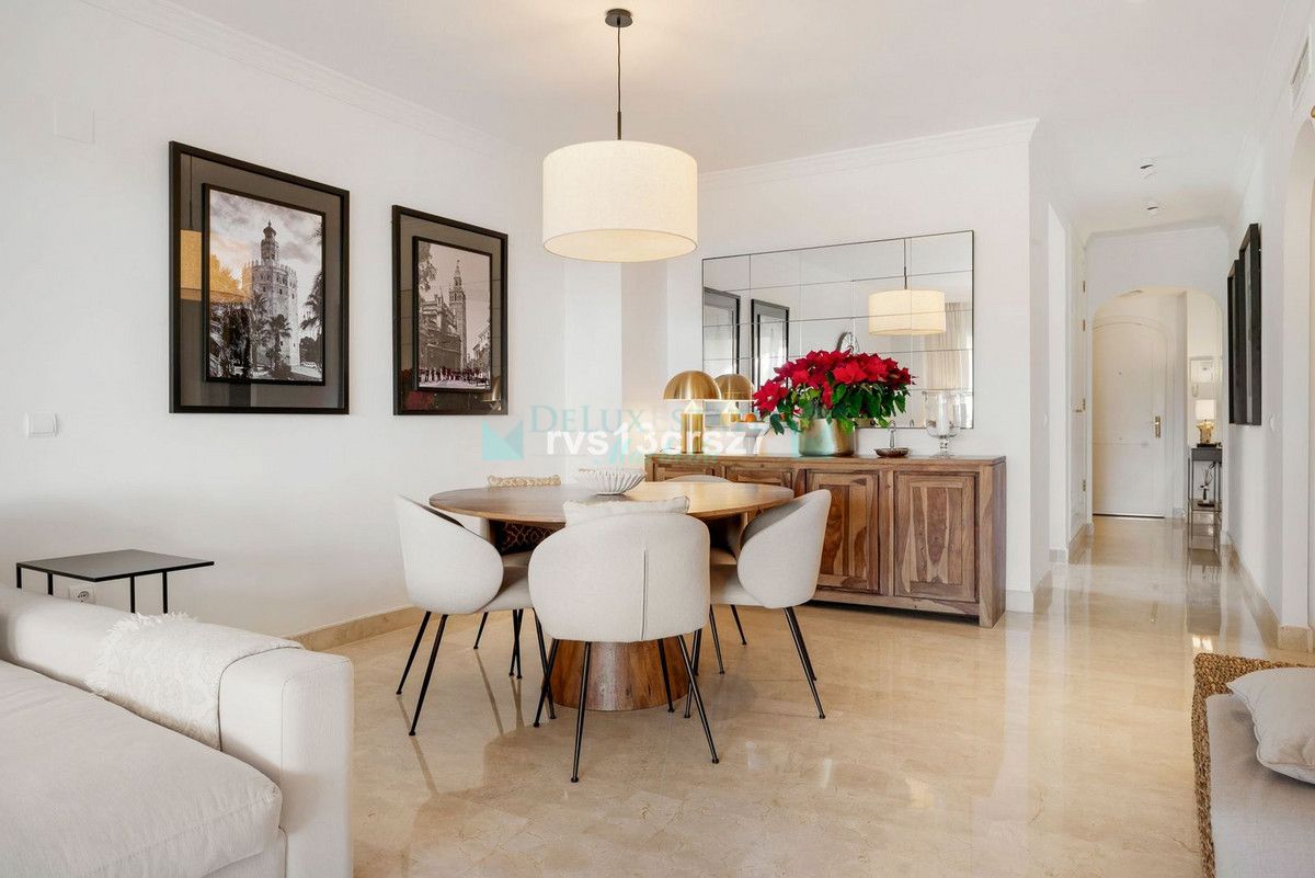 Apartment for sale in Elviria, Marbella East