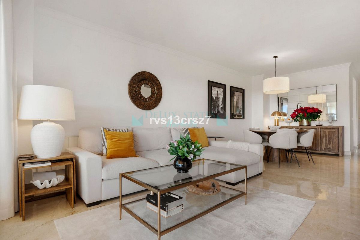 Apartment for sale in Elviria, Marbella East