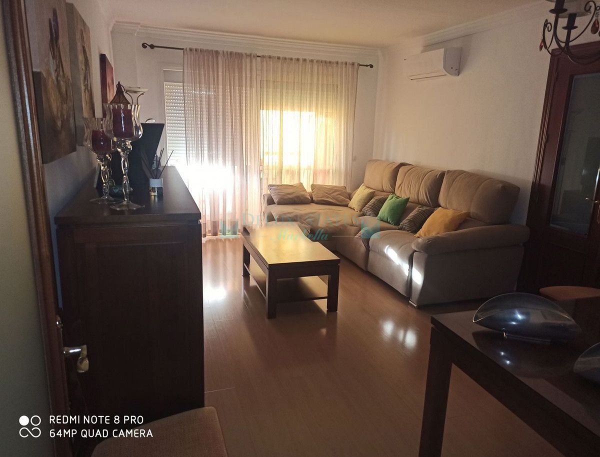 Apartamento en venta en Estepona