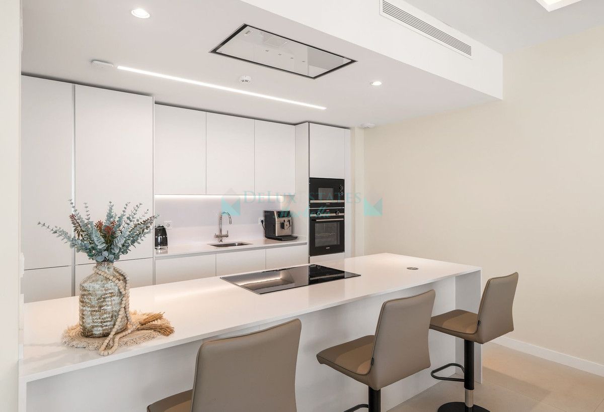 Villa en alquiler en Santa Clara, Marbella Este