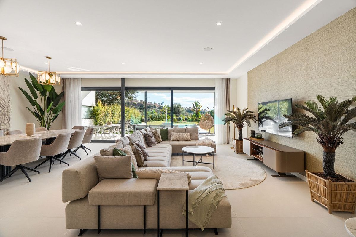 Villa en alquiler en Santa Clara, Marbella Este