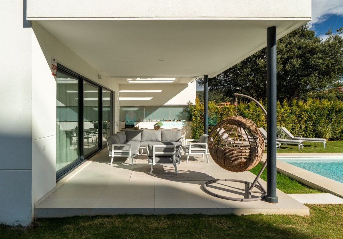 Villa en alquiler en Santa Clara, Marbella Este